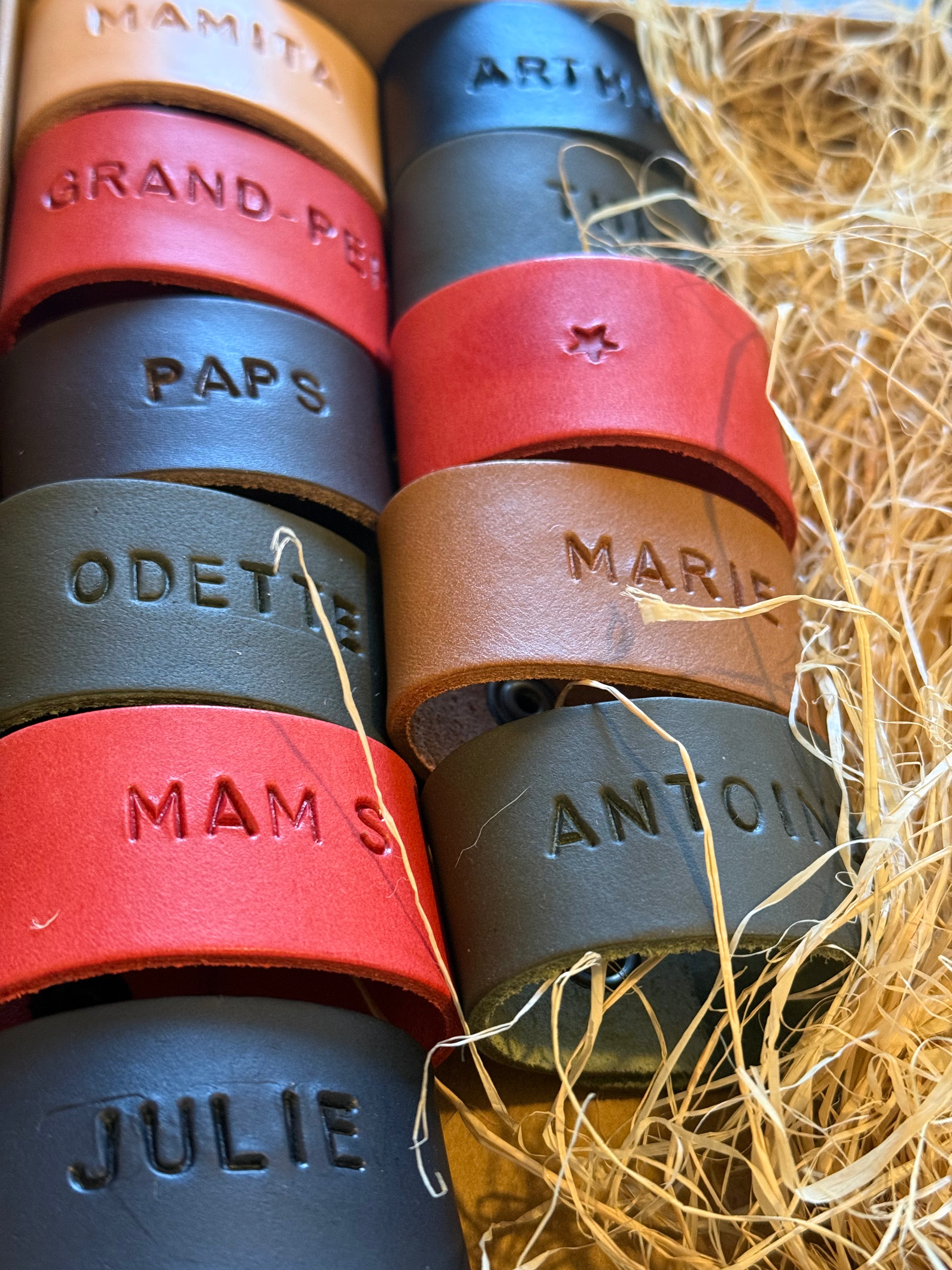 Argola de Guardanapo Personalizada em Couro com Gravação Manual