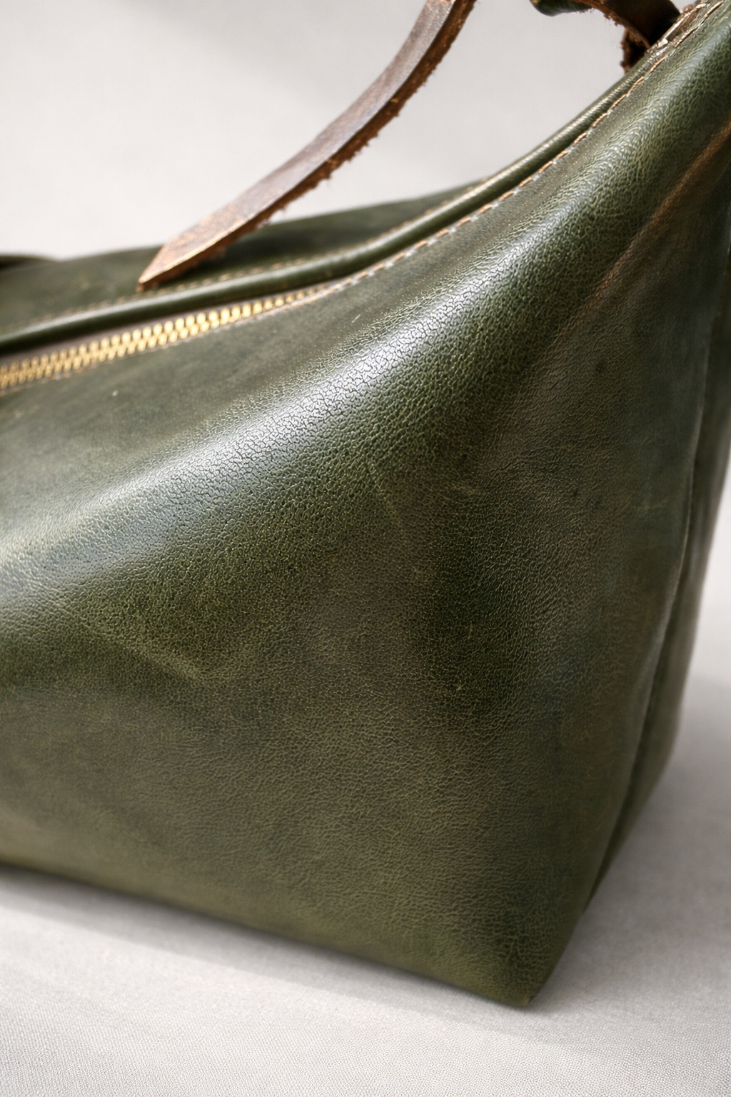 Sac bandoulière en cuir | Fait main avec fermeture éclair | Vert et moutarde