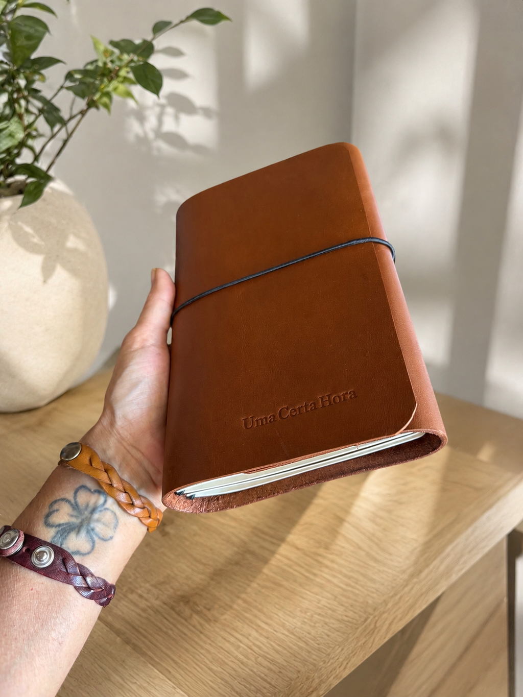 Caderno em Couro Reutilizável Personalizado | Produção Exclusiva Couragem