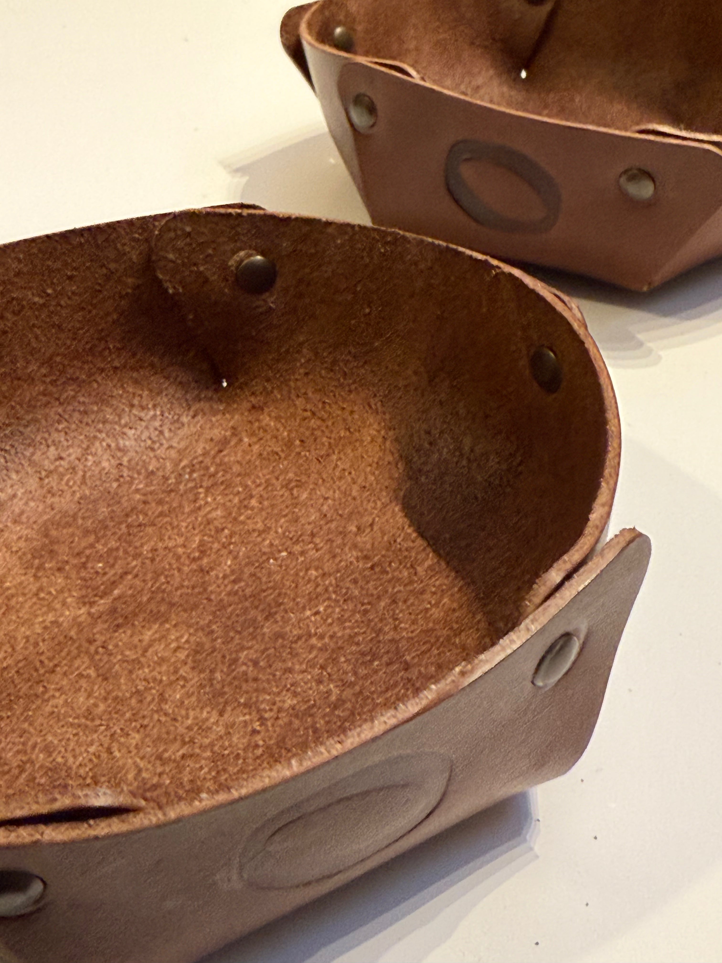 Tabuleiro Organizador Pele Personalizado | Vide-Poche Artesanal | Couragem