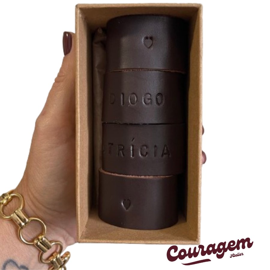 Argolas para Guardanapo em Couro Personalizadas - Gravação Manual - Couragem