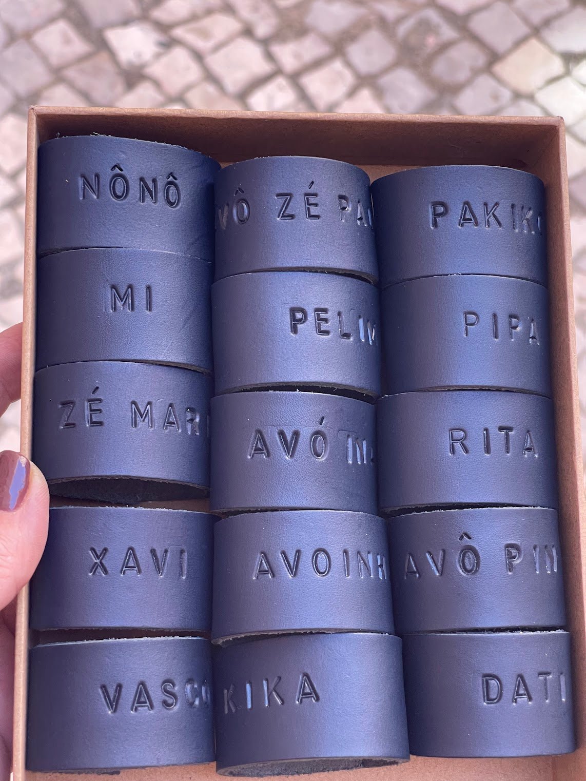 Argolas para Guardanapo em Couro Personalizadas - Gravação Manual - Couragem