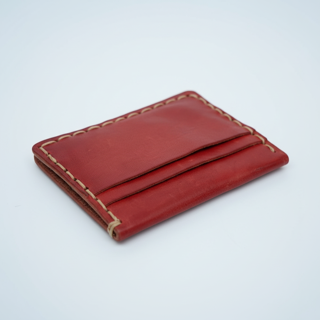 Carteira em couro vermelho - vista três quartos