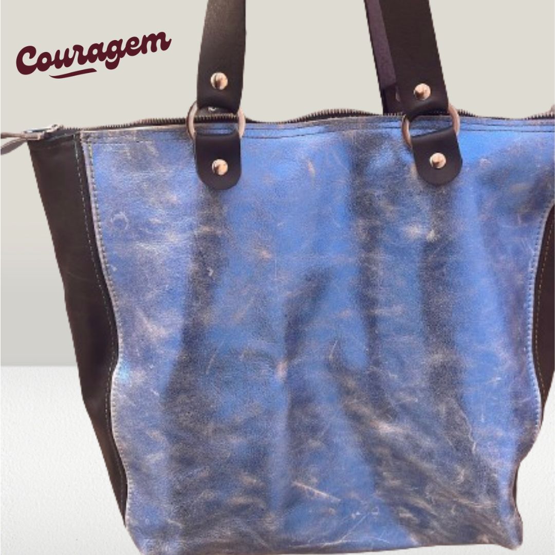Mala Grande em Cabedal Handmade - Couragem