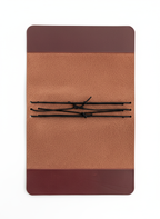 Porta-cartões em pele