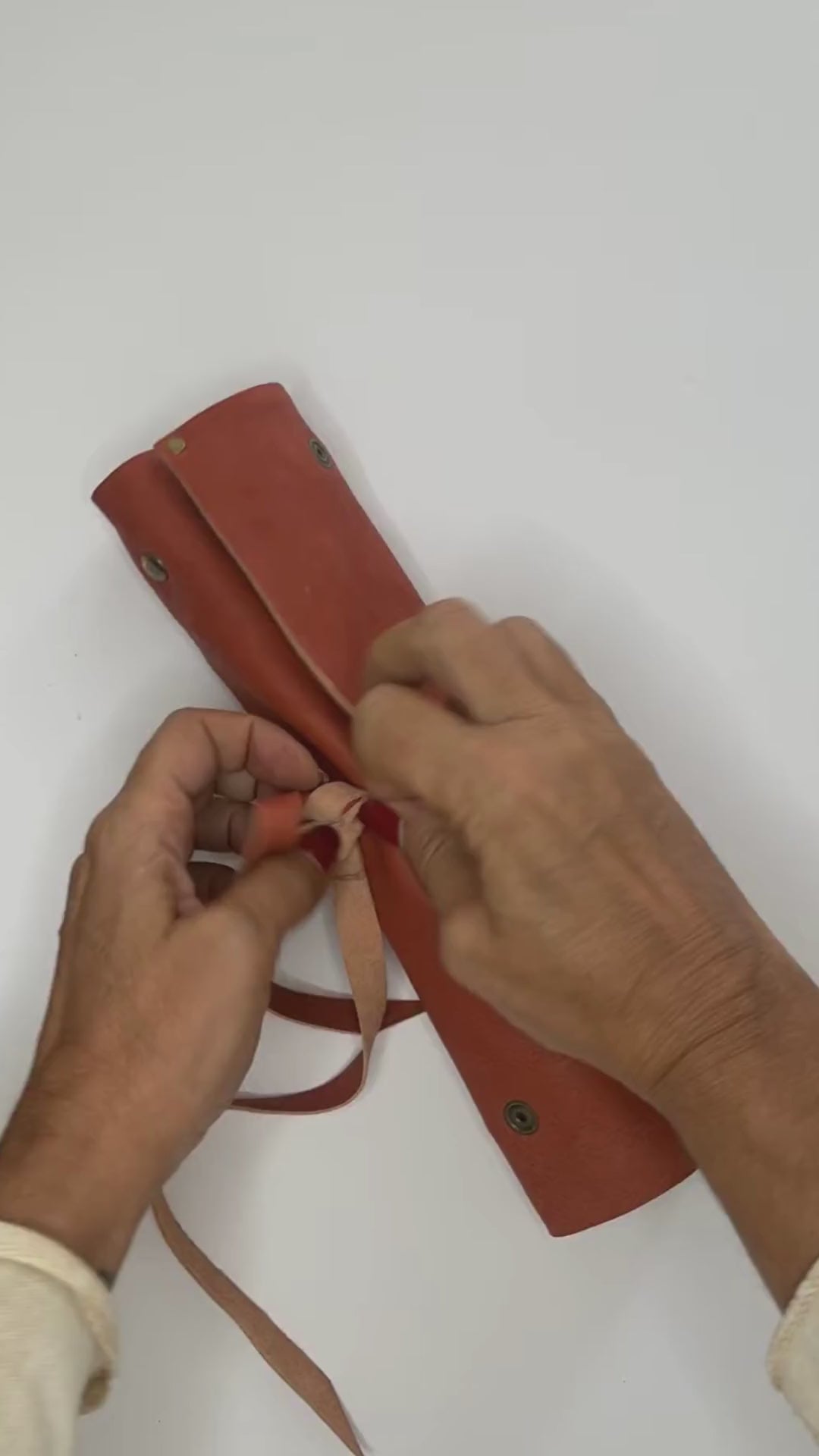 Porta jóias Rolo de Viagem em cabedal personalizado