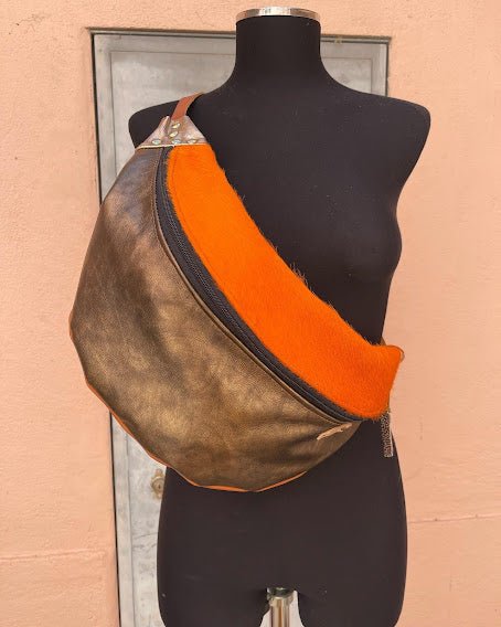 Bolsa de Cintura XL em Couro Personalizada | Prática e Colorida - Couragem